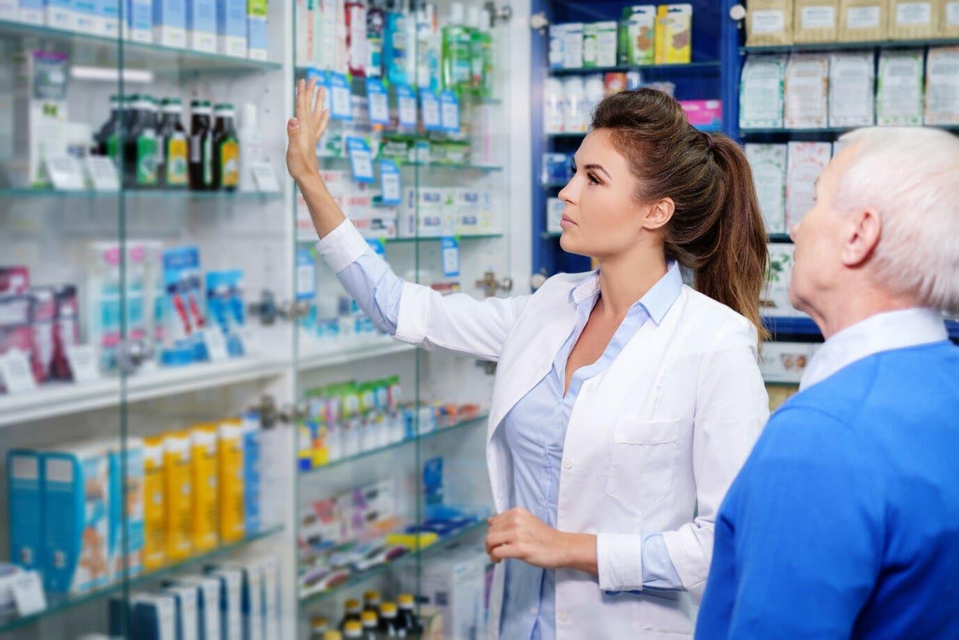 Is Pharmacy Technician the Right Job for You? Here’s What You Need to Know